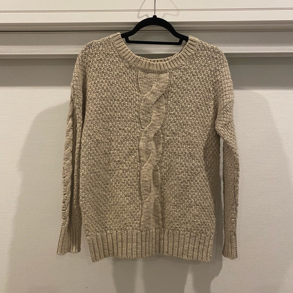 Tan chunky knit wool sweater